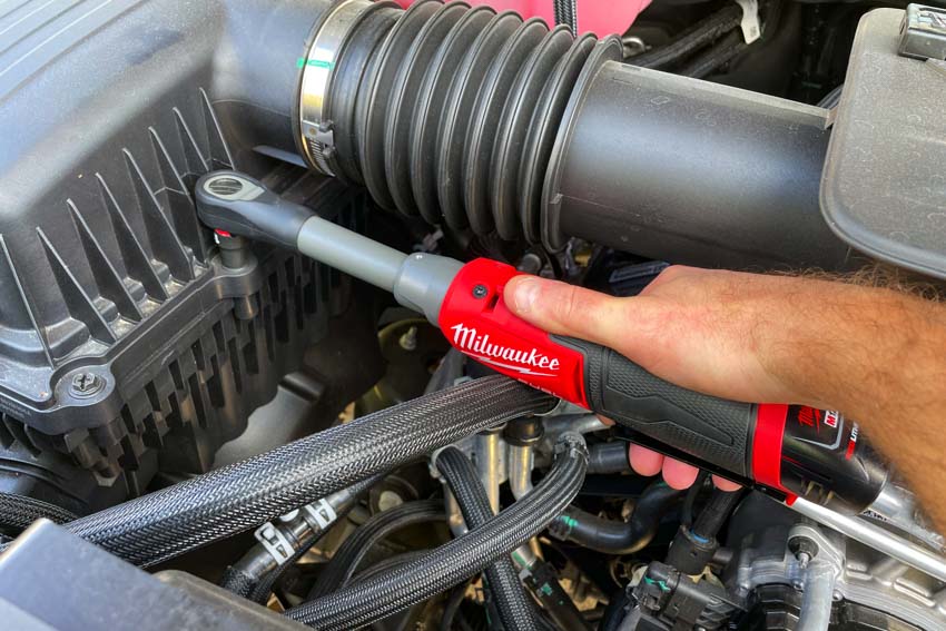 Milwaukee M12 Fuel Cordless High-Speed Ratchet Review