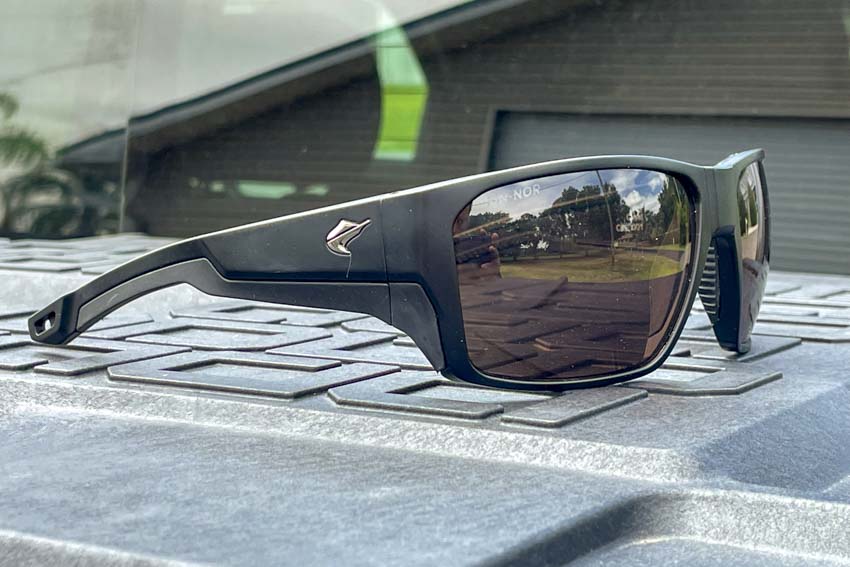 Fin Nor 12/0 Glass Lens