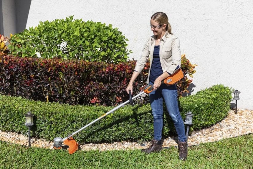 Husqvarna Battery-Powered String Trimmer