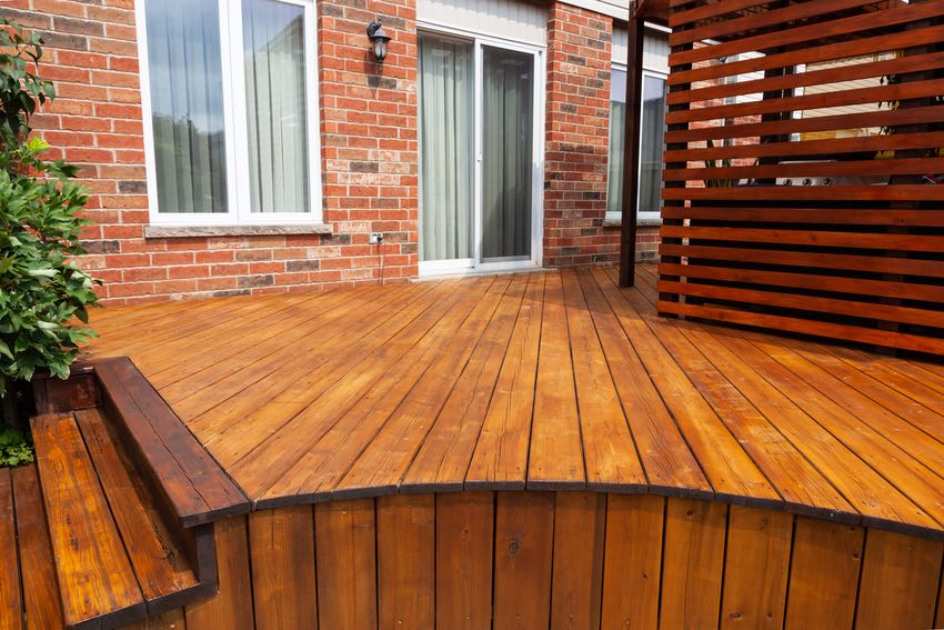 Deck Staining Brentwood