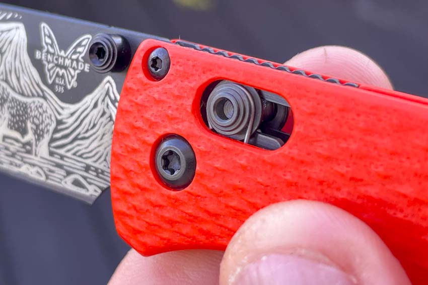 thumbnail interactive-video image 1 of Benchmade 535 Bugout Custom Anodized Green Titanium Thumb Stud Set 1 of 4