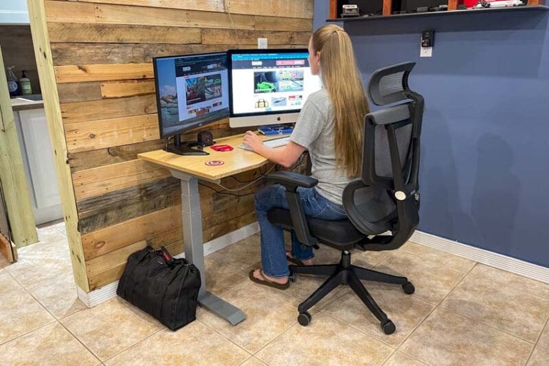 https://www.protoolreviews.com/wp-content/uploads/2023/08/Flexispot-C7-Ergonomic-Chair-20-800x534.jpg