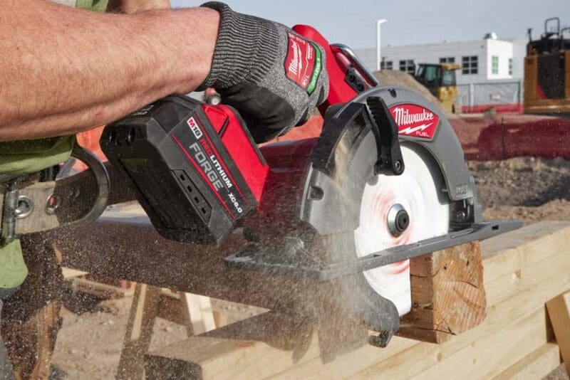 M18 Fuel Circular Saw