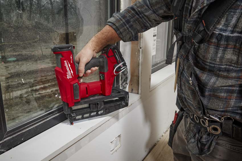 Milwaukee M18 Fuel 16 Gauge Angled Nail Finish Nailer M18FN16GA-201X |  Toolforce