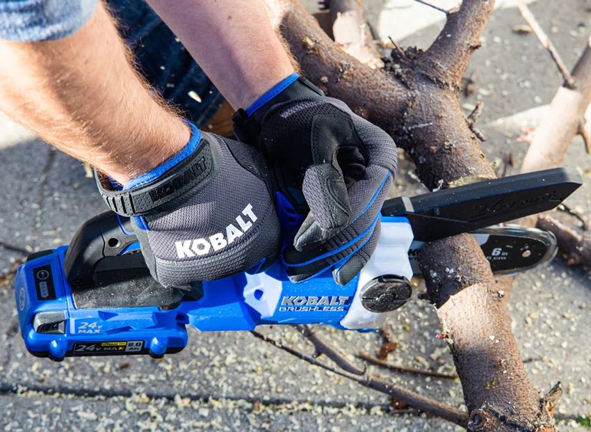 Best Mini Chainsaw for Pros and Homeowners - Pro Tool Reviews