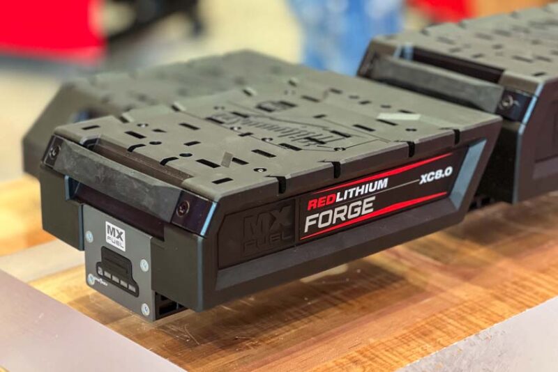 Pouch Cell vs Tabless Cell Batteries - Milwaukee Forge Tabless Battery