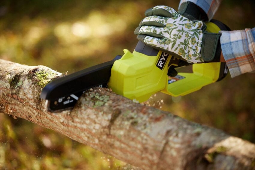 Ryobi 18V One+ Mini Pruning Chainsaw - Pro Tool Reviews