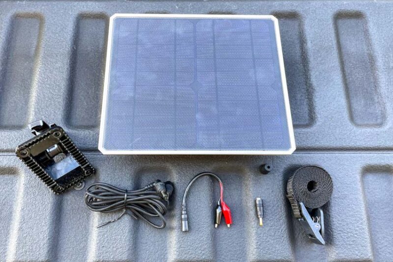 Moultrie Mobile Universal Solar Power Pack Contents
