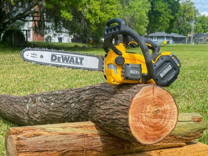 DeWalt Top-Handle Chainsaw profile