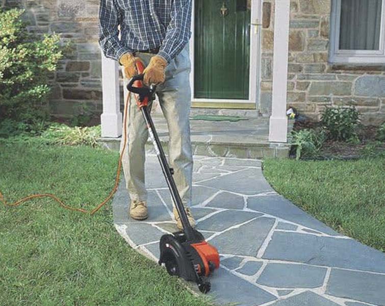 best inexpensive lawn edgers

Black and Decker Corded Edger/Trencher LE750