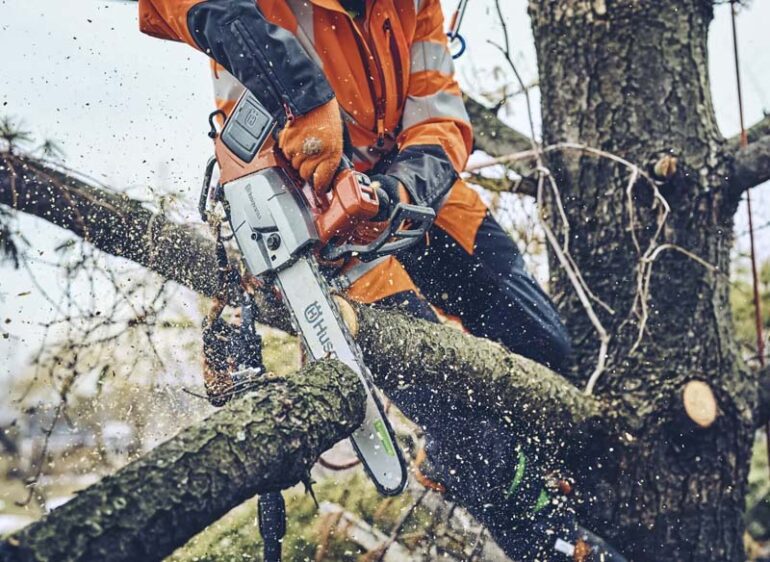 Husqvarna T542i XP Chainsaw - Pro Tool Reviews