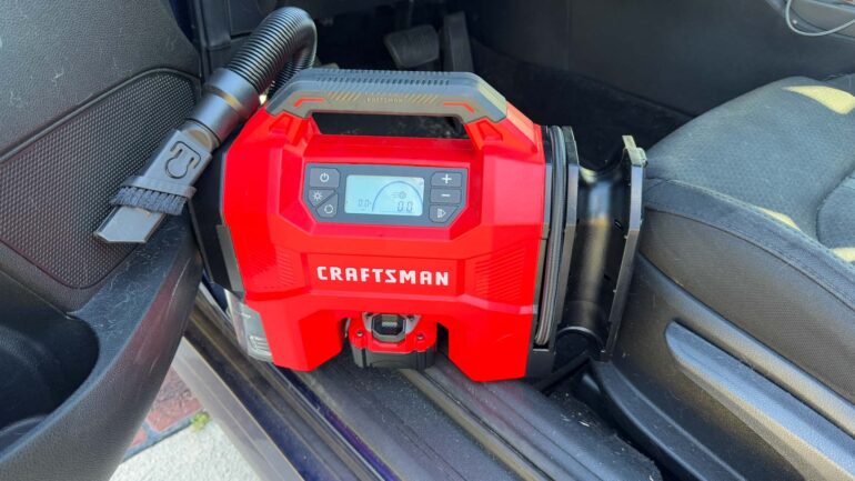 Craftsman V20 3-in-1 Vacuum/Inflator Review - Pro Tool Reviews