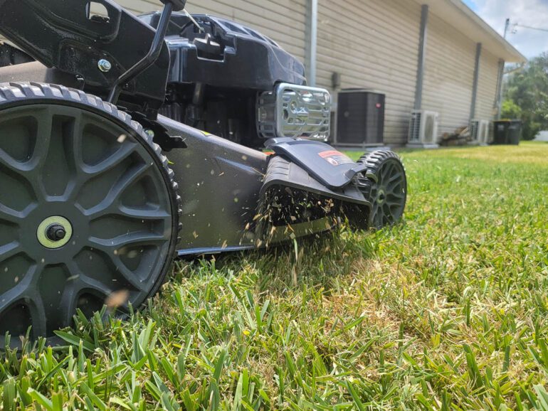 Review: Echo Self-Propelled Dual-Blade Gas Mower LM-2119SP - Pro Tool ...