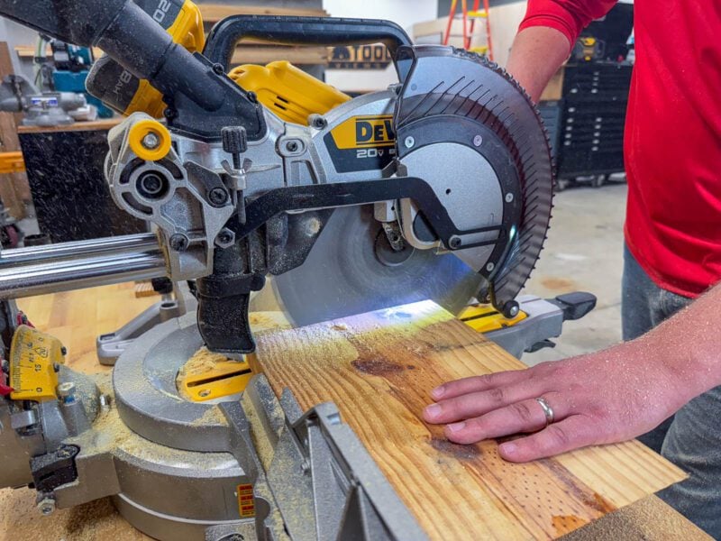 DeWalt 20V 12-Inch Sliding Miter Saw DCS785