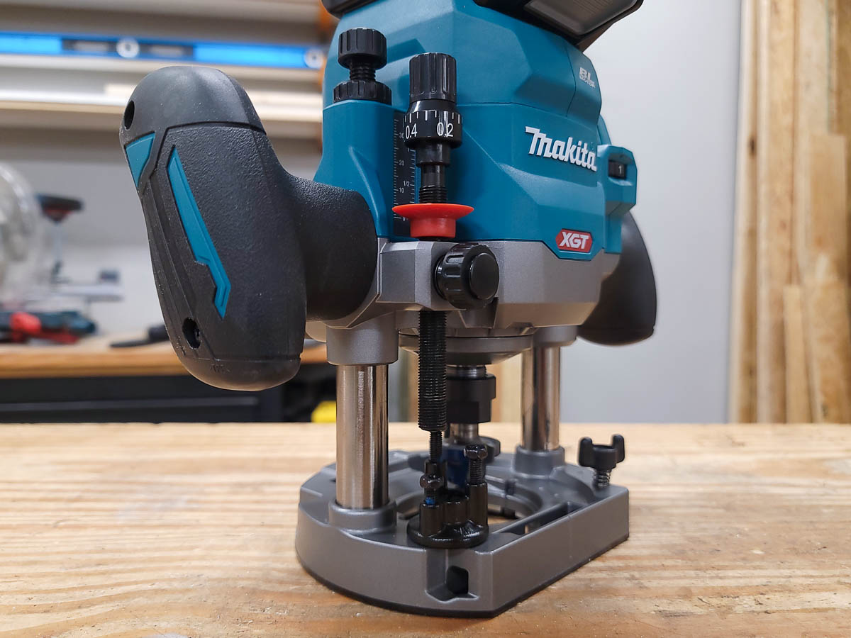 Makita 40V max XGT Cordless 2 1/4 HP Plunge Router GPR01