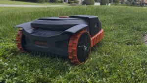 Navimow X3 series close-up behind