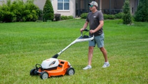 Stihl RMA 756 V Self-Propelled Lawn Mower