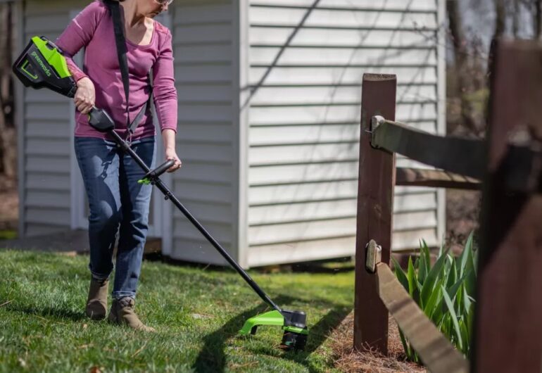 High Power, Great Value: Greenworks 60V 17-inch String Trimmer - Pro ...