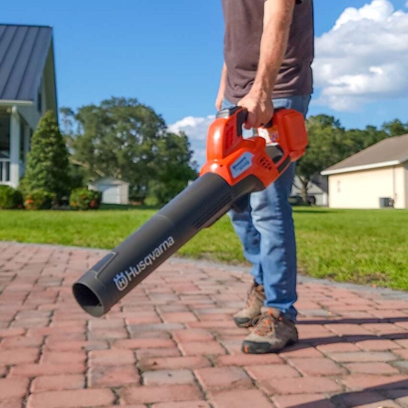Husqvarna 40V 800 CFM Leaf Blaster 350iB