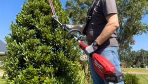 Milwaukee M18 Fuel Articulating Hedge Trimmer