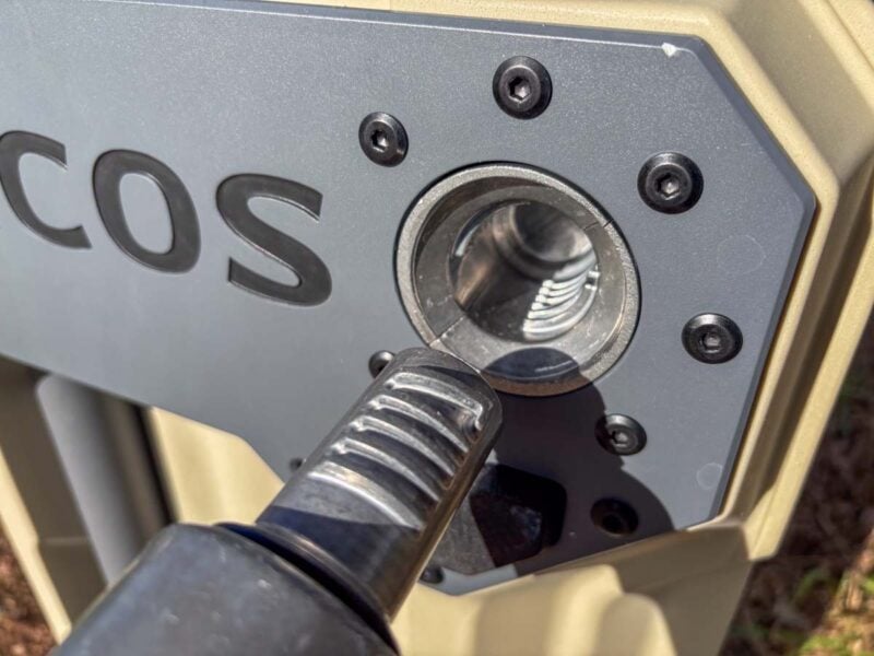 1/4-Turn Leg Interface