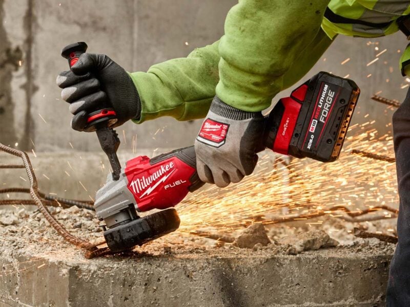 Milwaukee M18 Fuel 6-inch Dual Trigger Angle Grinder 3676