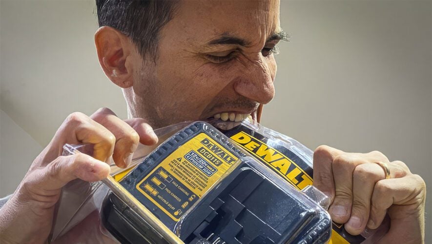 Ways How to Open Clamshell Packaging