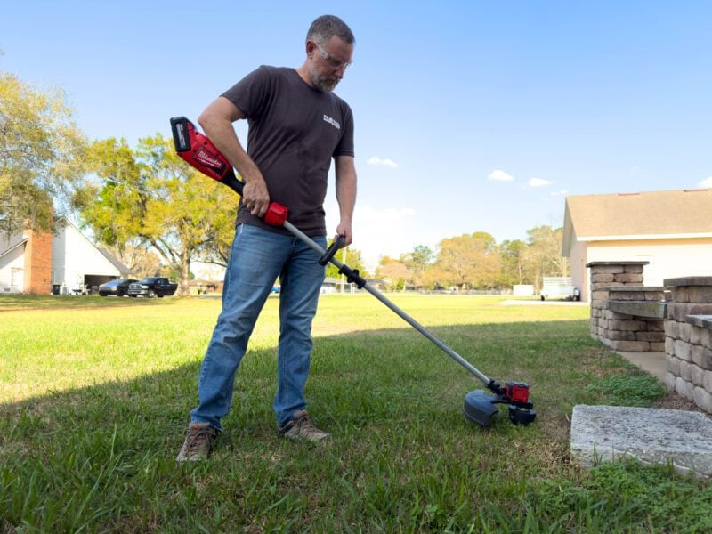 We Tested Milwaukee’s Lightweight M18 Brushless String Trimmer