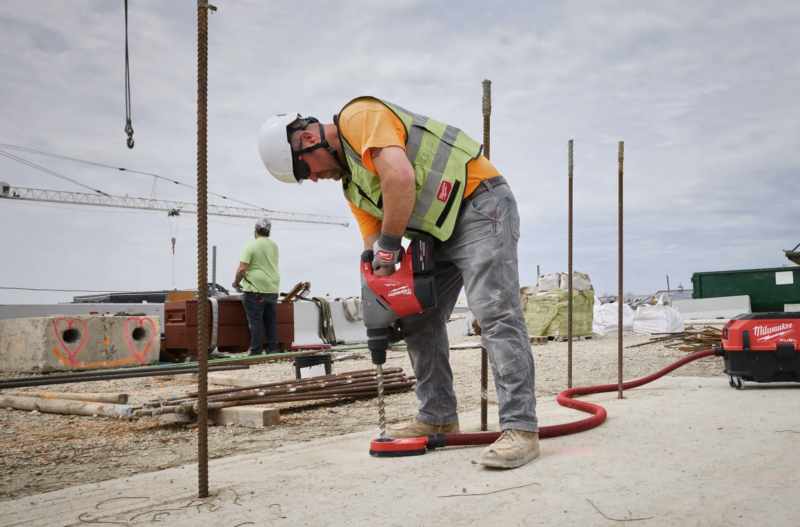Milwaukee 1 9/16 inch Rotary Hammer