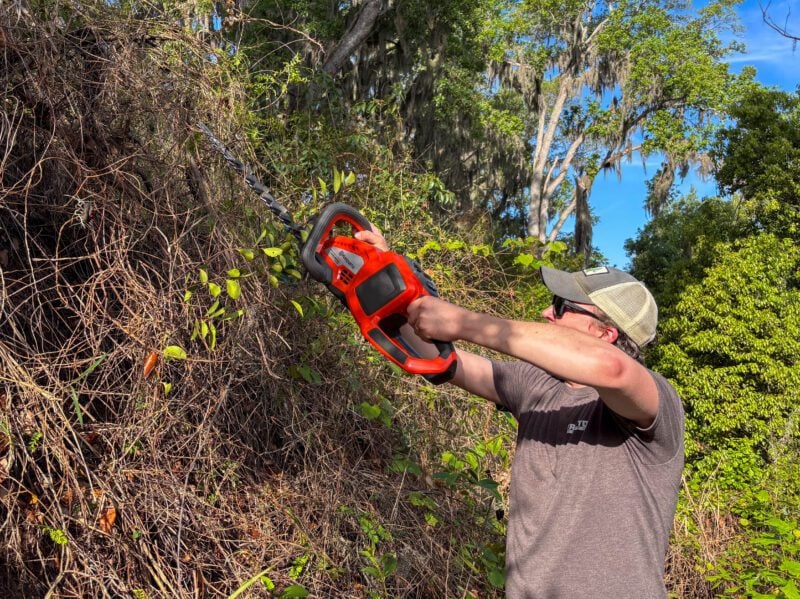 Husqvarna 40V Battery-Powered Hedge Master Review