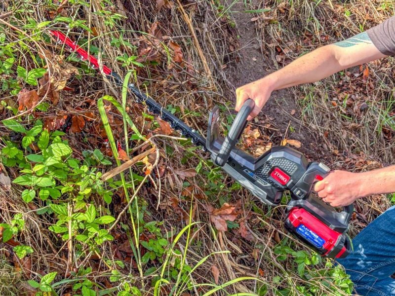 Raising the Bar: Toro 60V Max 26-in Revolution Hedge Trimmer