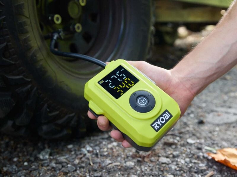Ryobi Rechargeable Tire Inflator FVIF01K