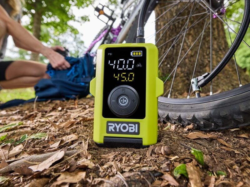 Ryobi USB Lithium Smart Tire Inflator FVIF52K