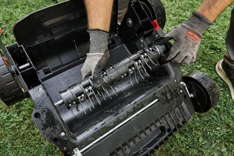 Craftsman V20 Dethatcher