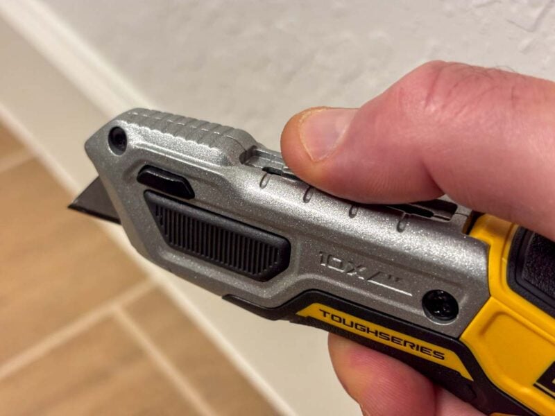 DeWalt ToughSeries Utility Knife