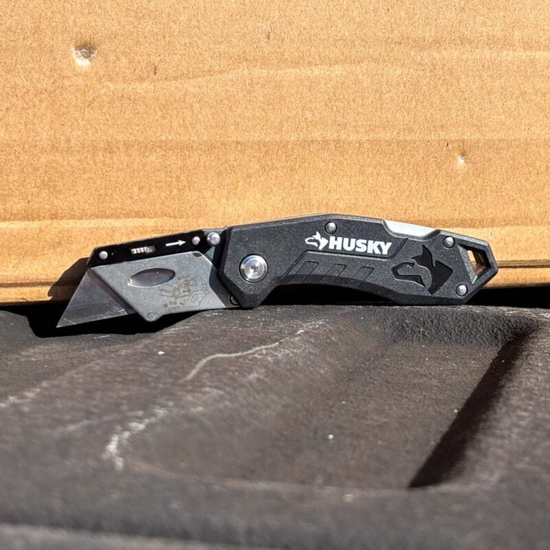 Husky Folding Lock-Back Knife 00057