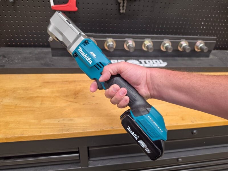 Makita 18V Right Angle Impact Driver Profile