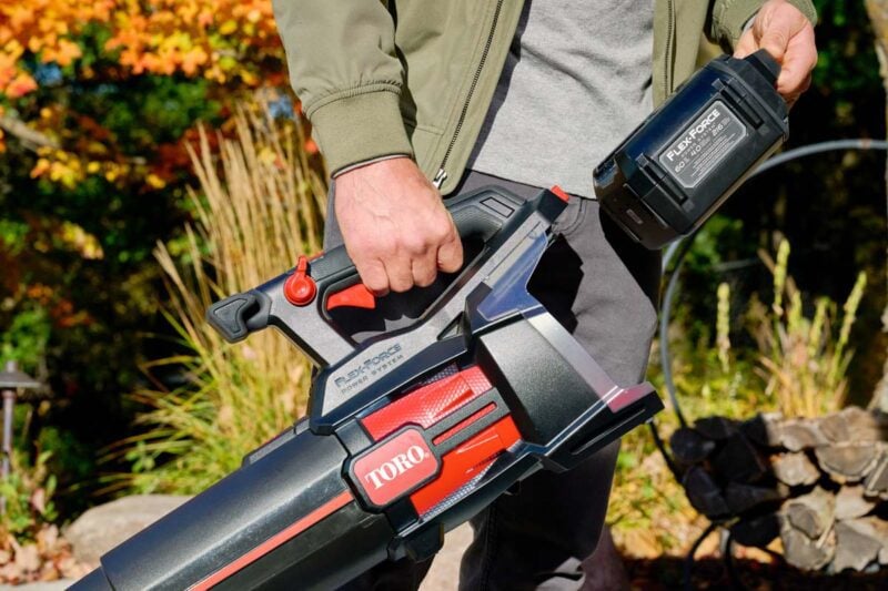 Toro 60V 900 CFM Leaf Blower