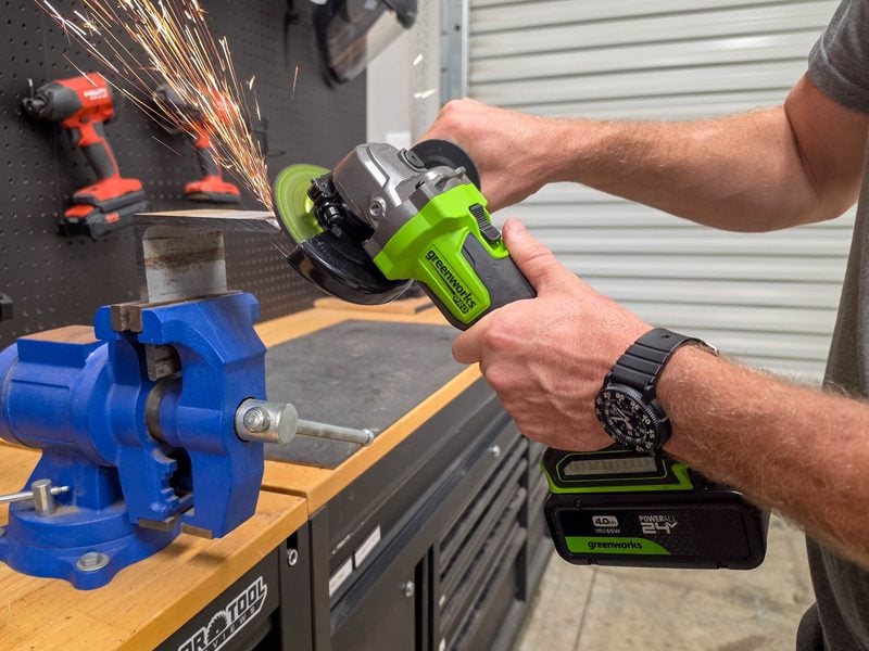 Greenworks 24V Pro Angle Grinder AG590