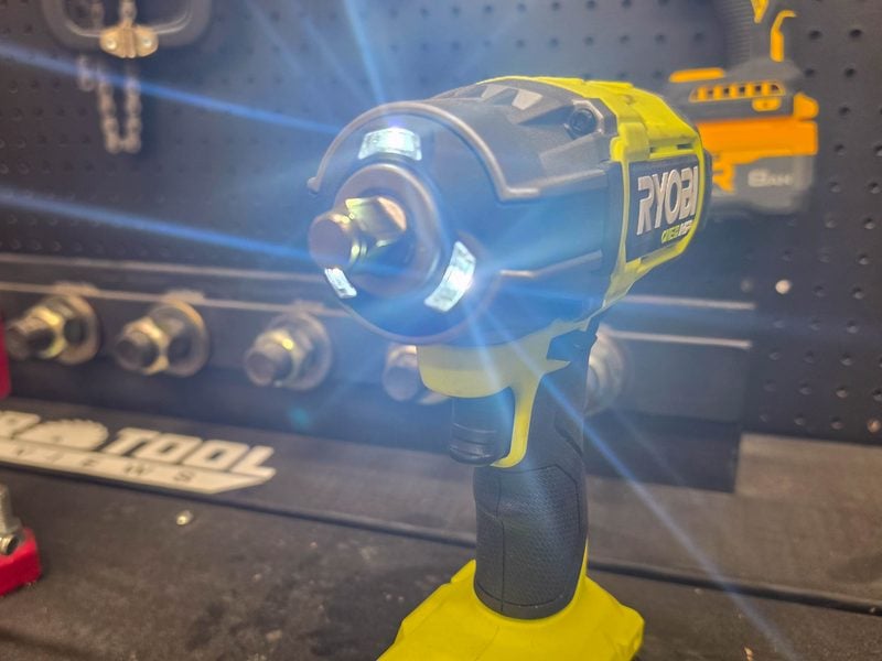 Ryobi 18V Mid-torque Impact Wrench PBLIW25-4