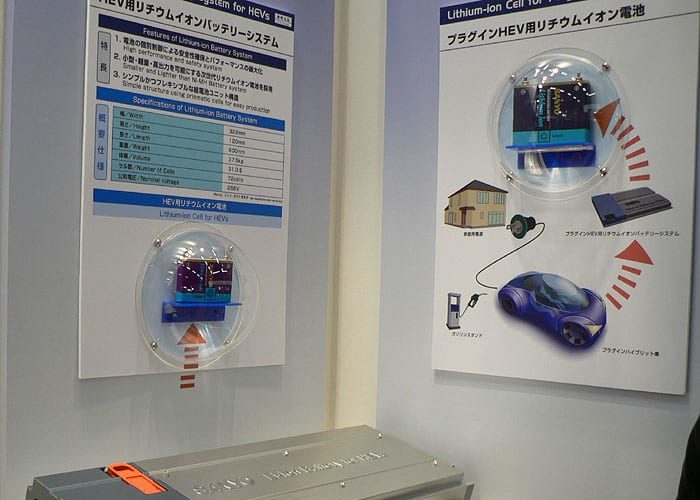 Sanyo Electric to Halve Lithium-Ion Car Battery Costs