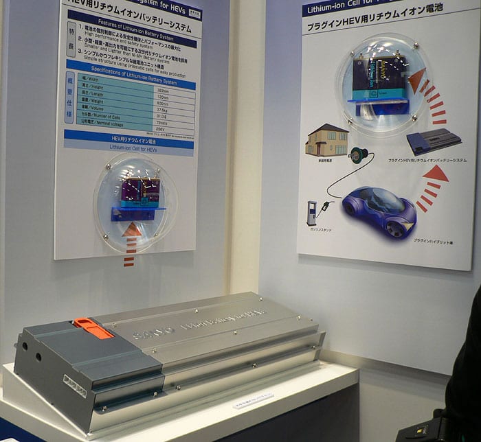 Sanyo Electric to Halve Lithium-Ion Car Battery Costs