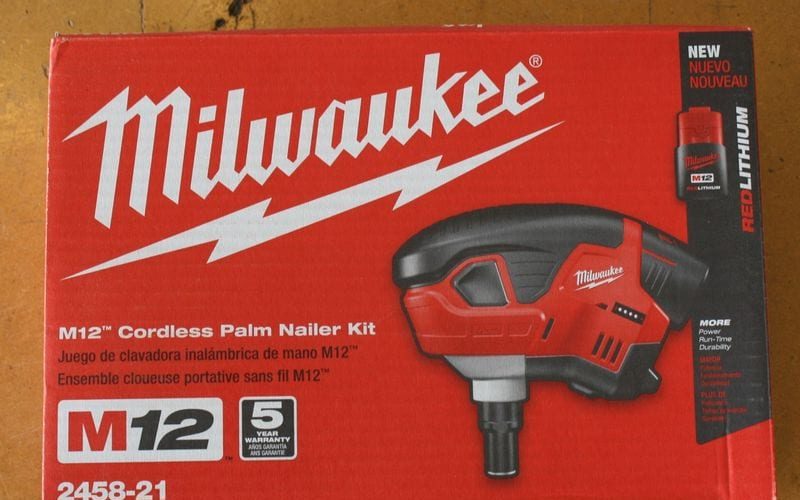 Milwaukee 2458-21 M12 Cordless Palm Nailer Review