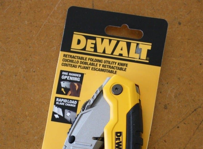 DeWalt Folding Retractable Utility Knife Review