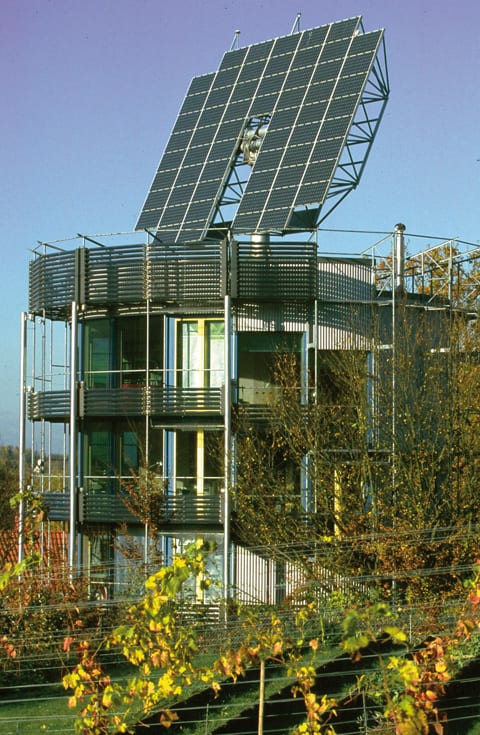 Heliotrope Revolving Homes - Maximizing Solar Efficiency